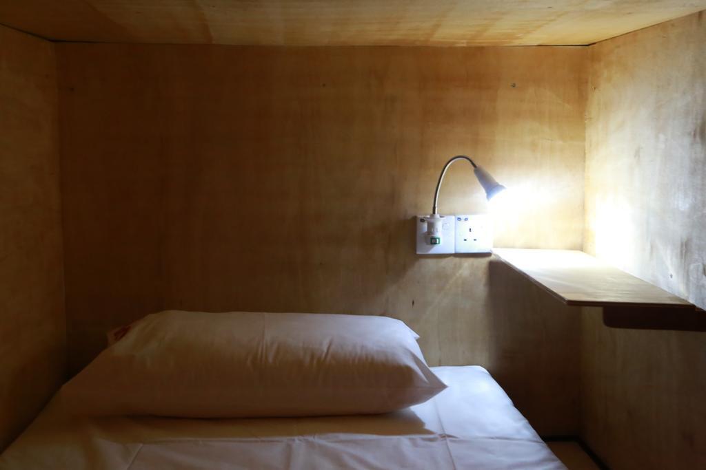 Gibbon Guesthouse Kuching Ngoại thất bức ảnh