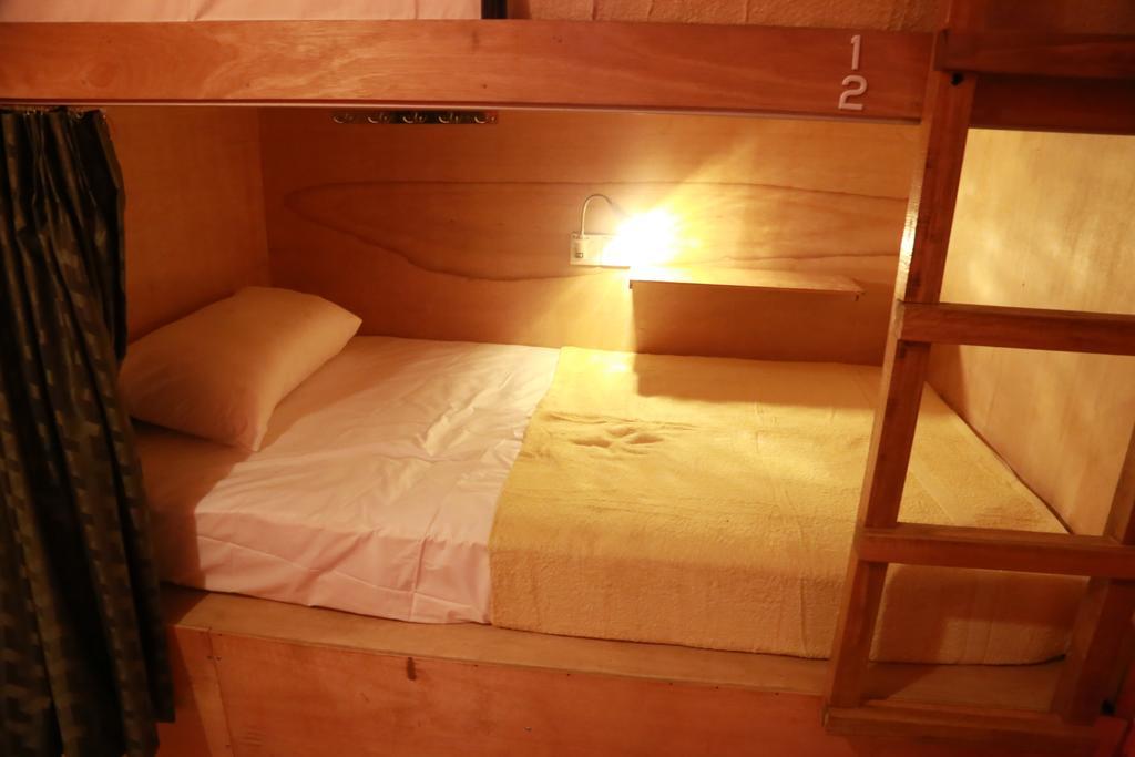 Gibbon Guesthouse Kuching Phòng bức ảnh