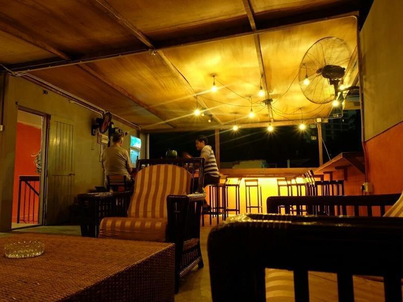 Gibbon Guesthouse Kuching Ngoại thất bức ảnh